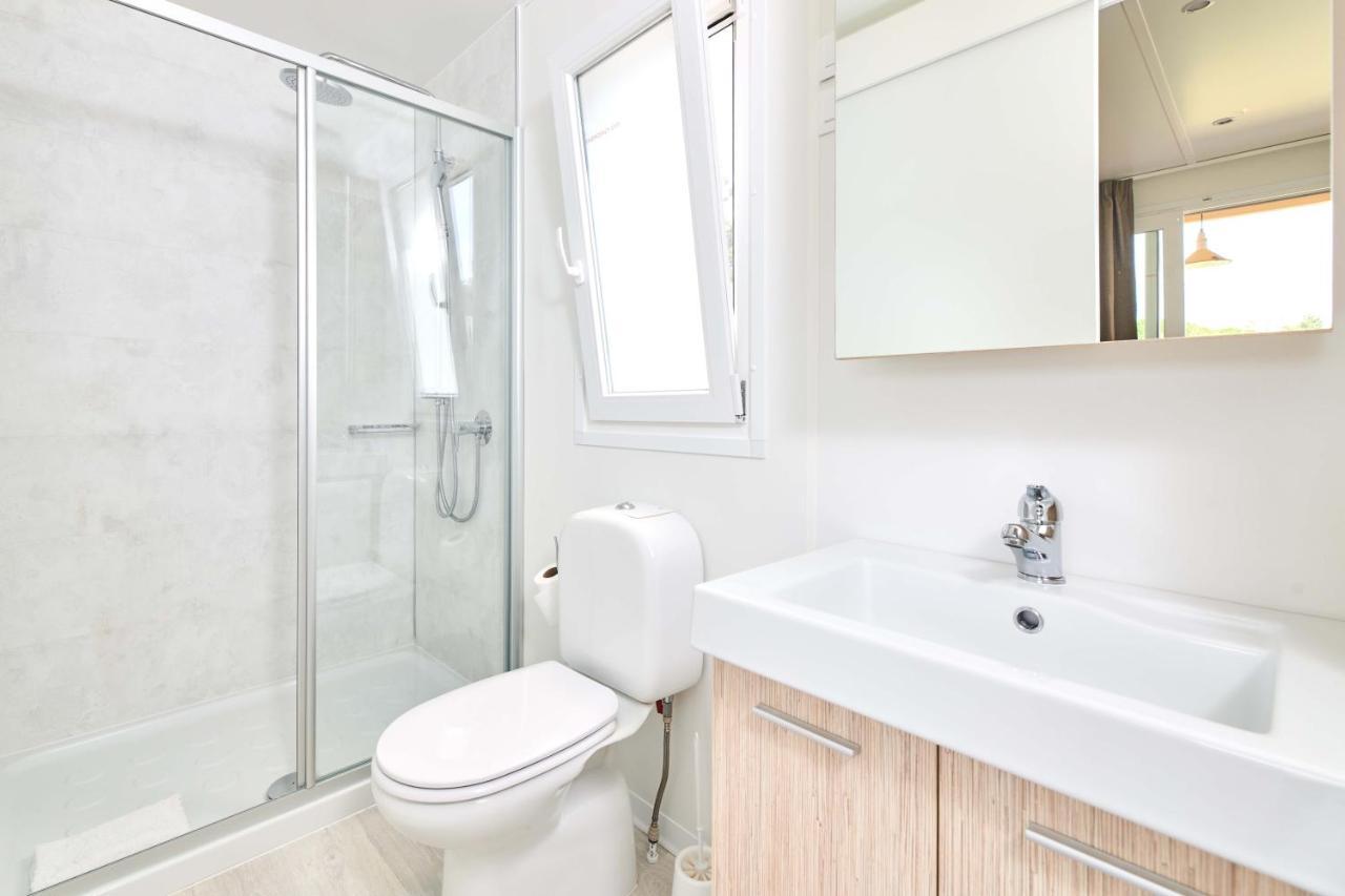 Two-Bedroom Mobile Home Terrace
