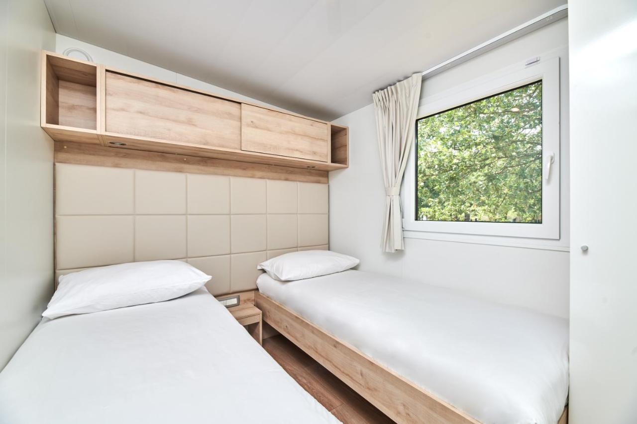 Premium Mobile Home 42