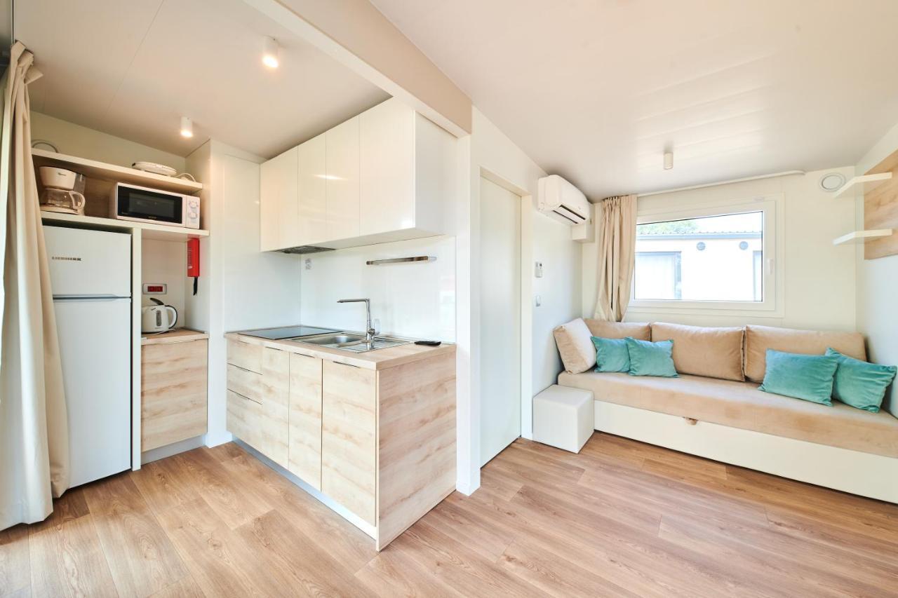 Premium Mobile Home 42