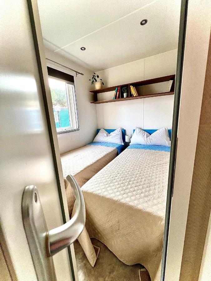 Mobile Home,1658088161:JPEG