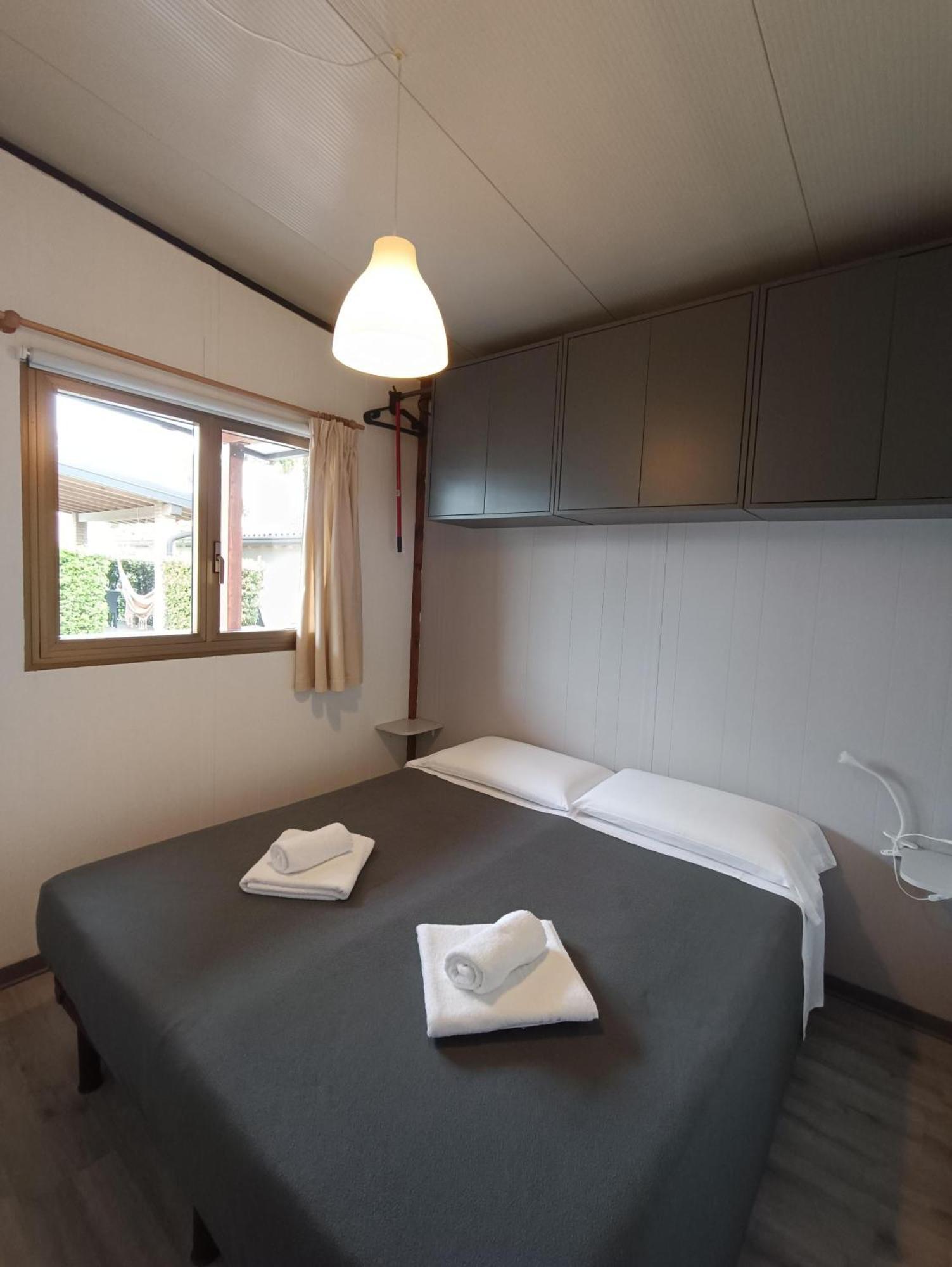 One-Bedroom Bungalow