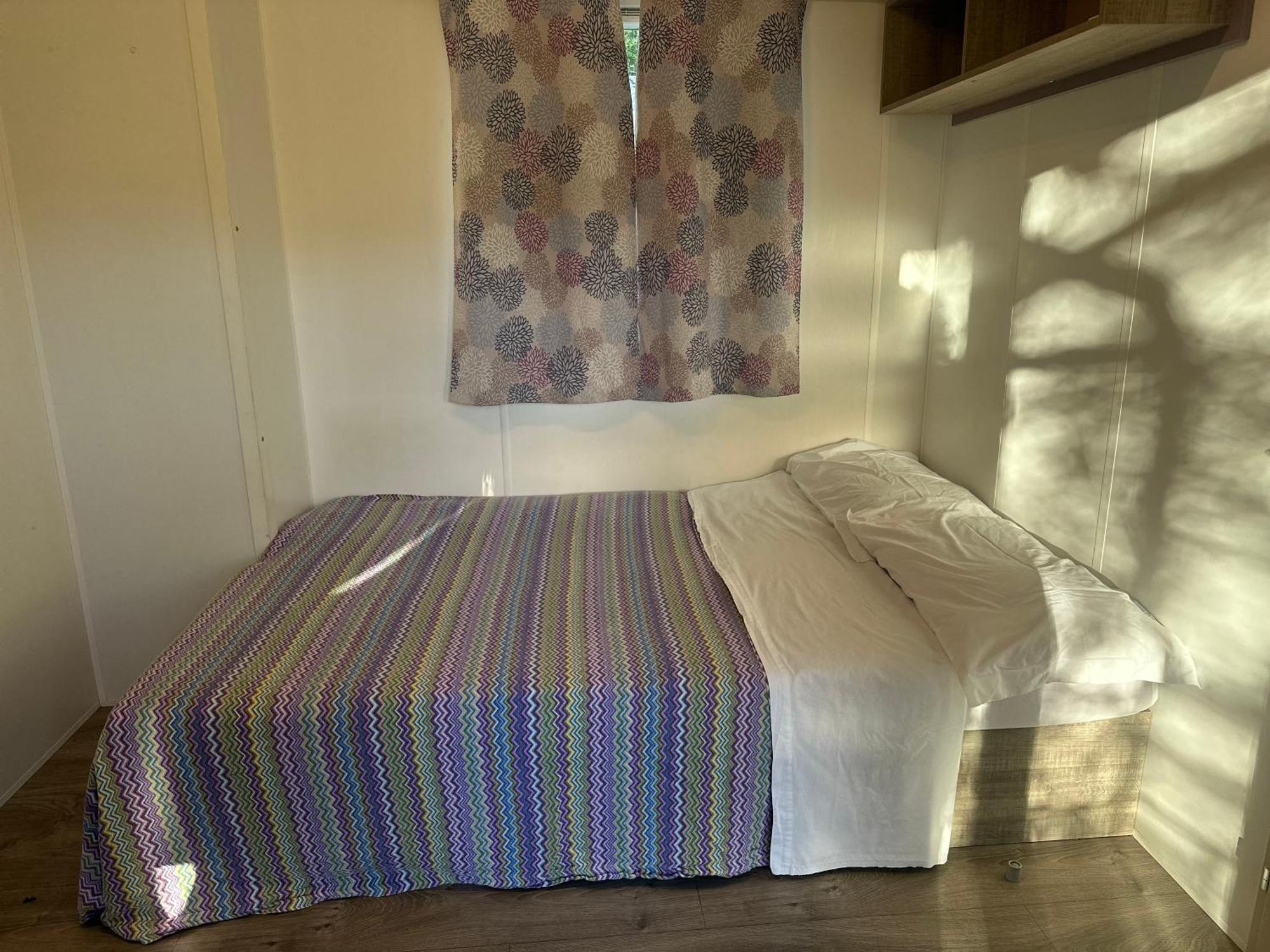 Mobile Home 42