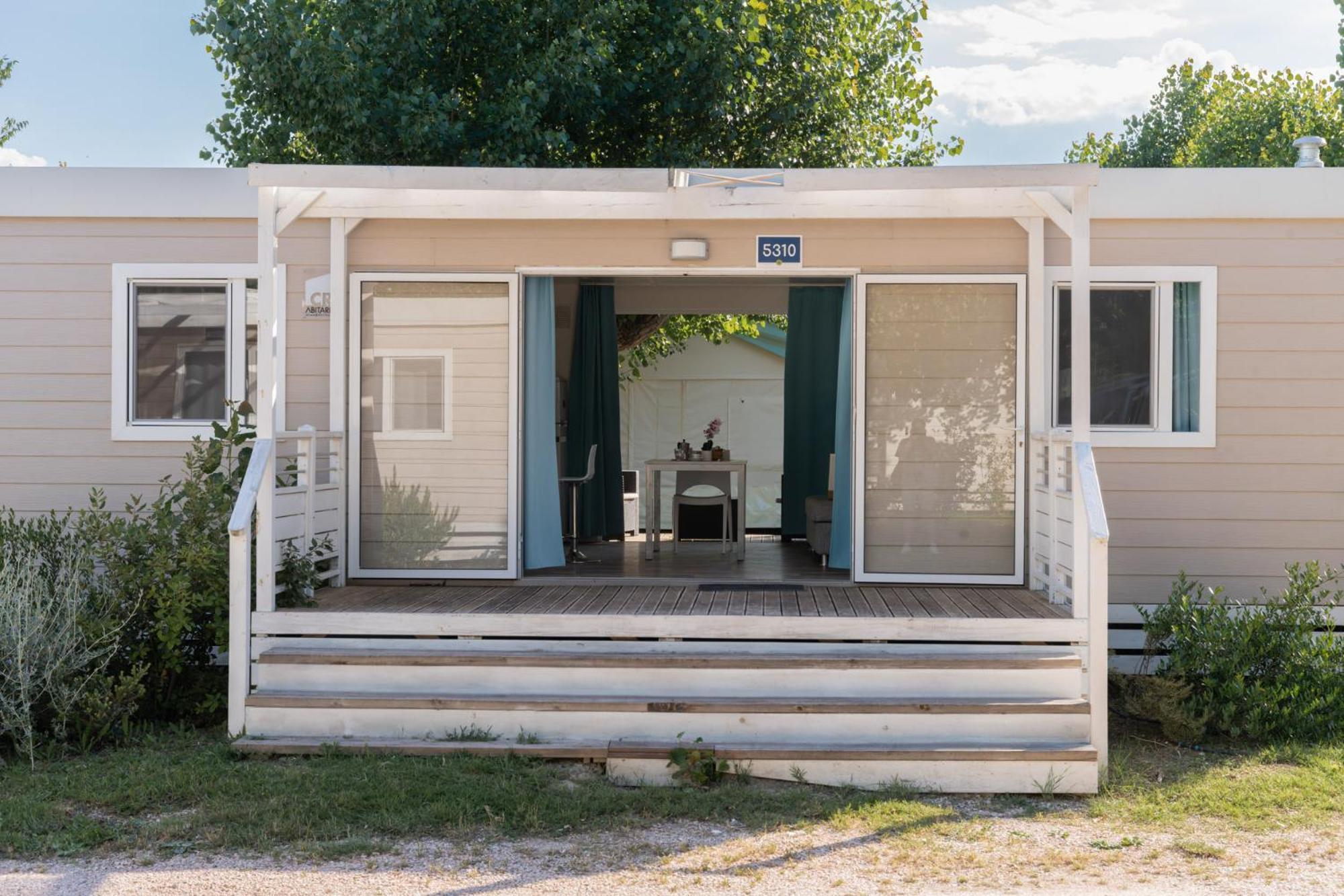 Superior Mobile Home Large