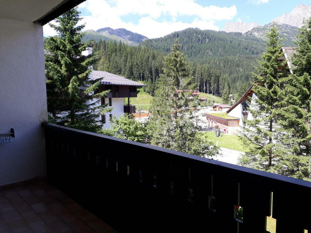 Studio Balcony,989817511:JPEG