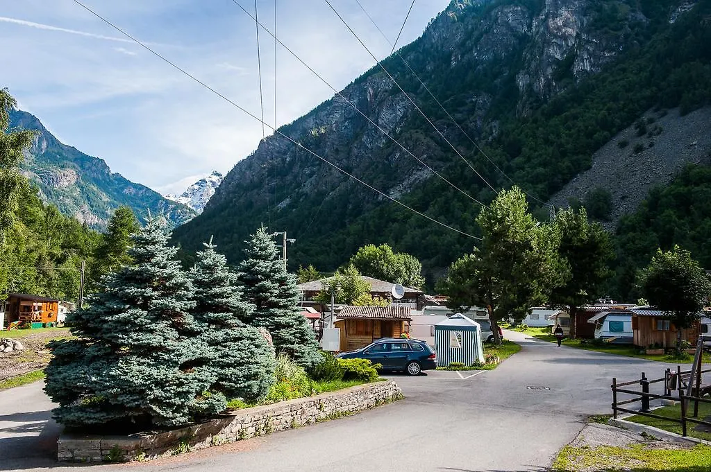 Villaggio Turistico Camping Cervino-1