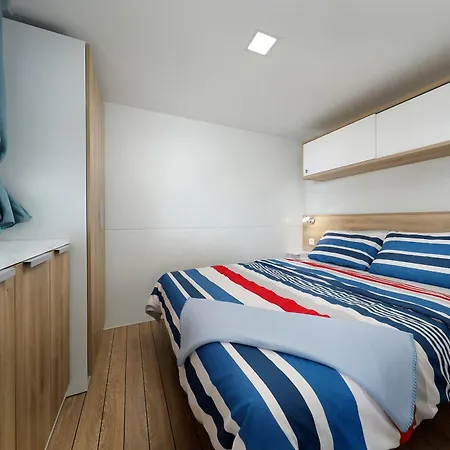 Albatross Mobile Homes On Camping Bijela Uvala-2