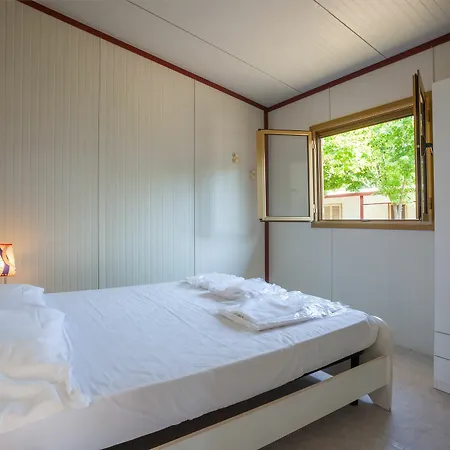 Centro Vacanze Camping Summerland-3